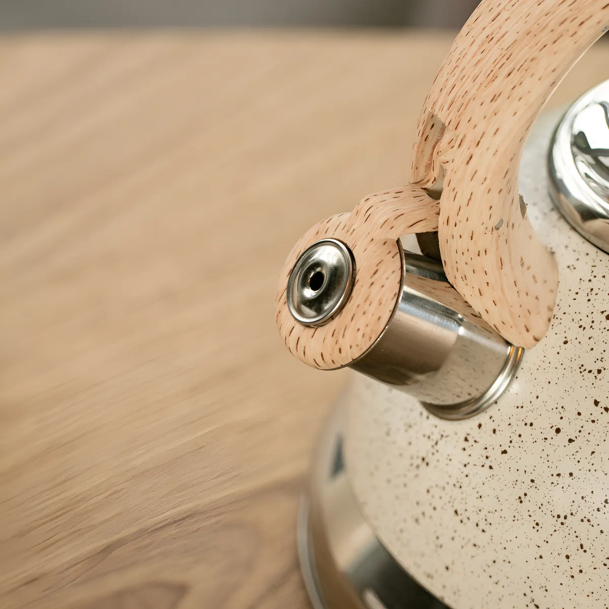 Chaleira Bule Alumínio C/ Apito Roma Vanilla Brinox 2,7 L - Imagem 5